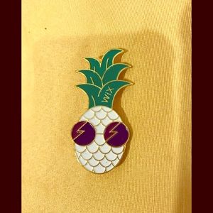 Whimsical ‘Wix’ pineapple enamel brooch. NWOT.
